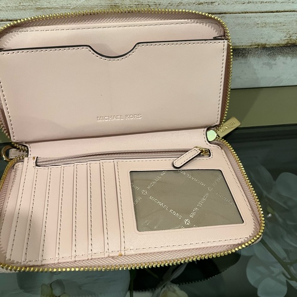 Michael Kors Jet Set Travel Large Multifunctional Phone Case Wallet Pink - Picture 4 of 7